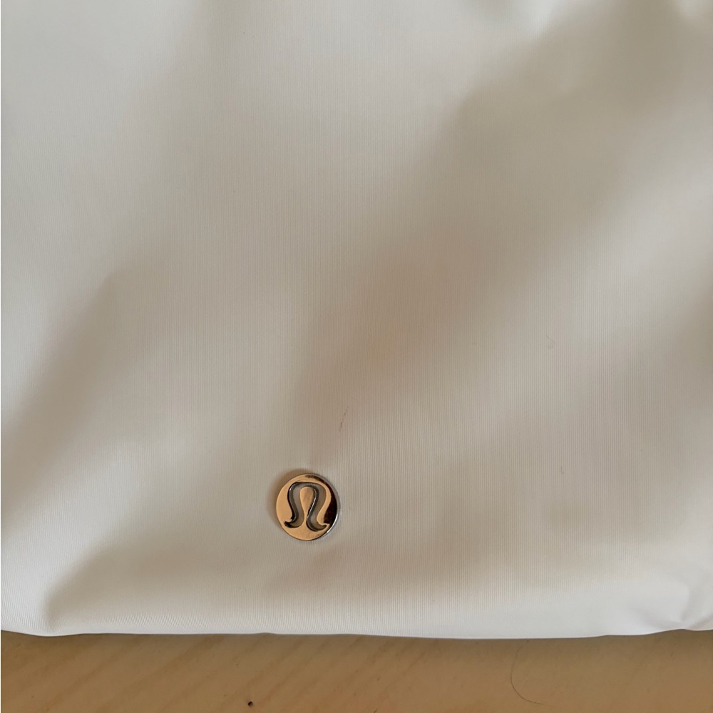 lululemon athletica White Drawstring Shoulder Bag with Rope Strap - Picture 5 of 7